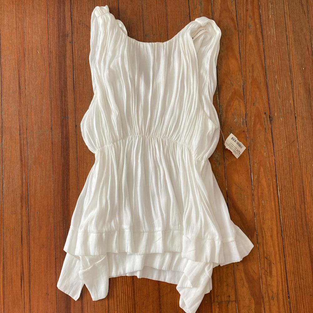 Impeccable pig boutique flowy white tank